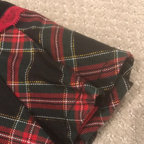 Holiday outfit - Picture 2 of 8